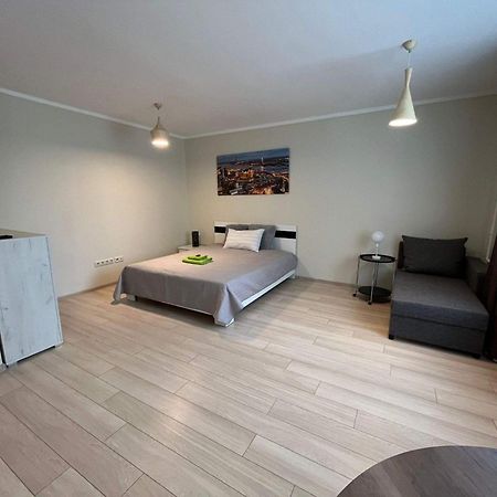 Beautiful Apartment Great Location Free Parking Рига Экстерьер фото